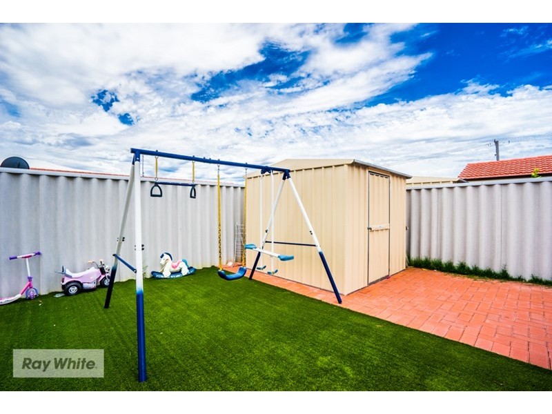 10 Coniston Way, Balga WA 6061
