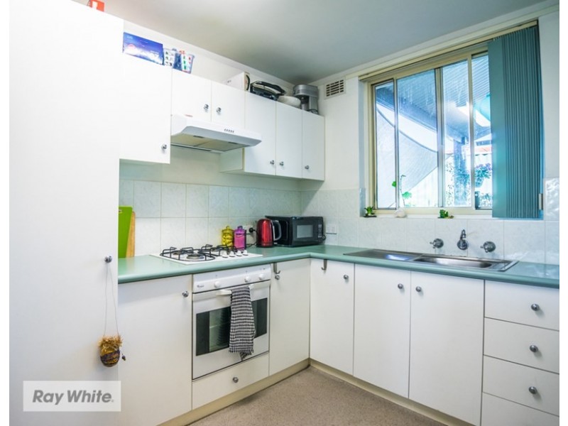 8/22 Manolas Way, Girrawheen WA 6064