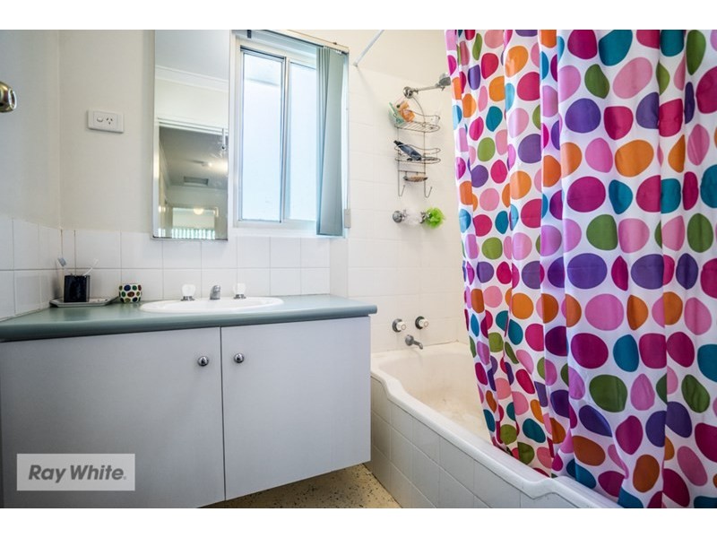 8/22 Manolas Way, Girrawheen WA 6064