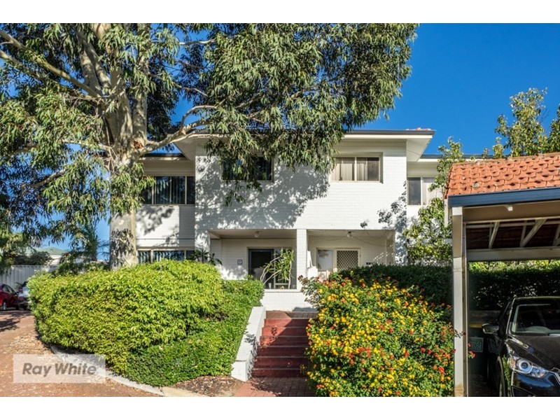 8/22 Manolas Way, Girrawheen WA 6064