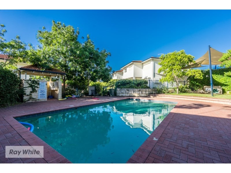 8/22 Manolas Way, Girrawheen WA 6064