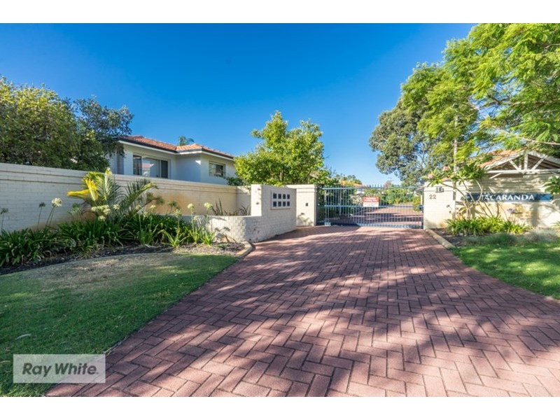 8/22 Manolas Way, Girrawheen WA 6064