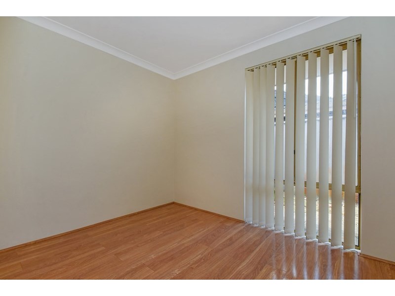 8 Highclere Boulevard, Marangaroo WA 6064