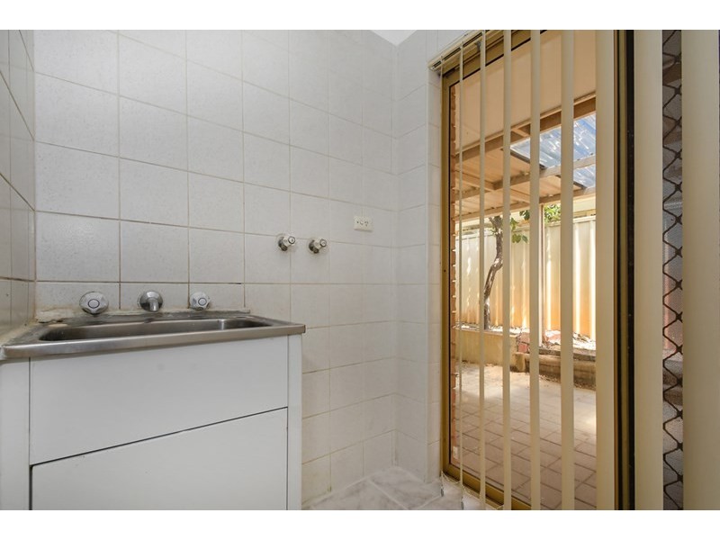 8 Highclere Boulevard, Marangaroo WA 6064