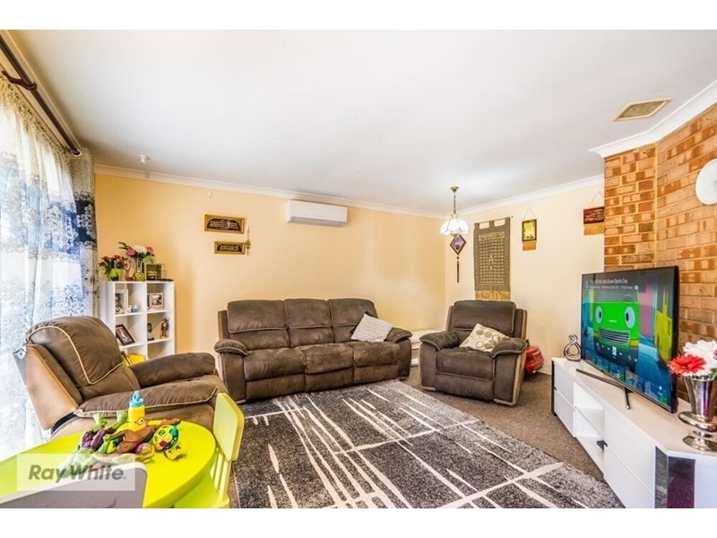 12 Pendula Gardens, Mirrabooka WA 6061