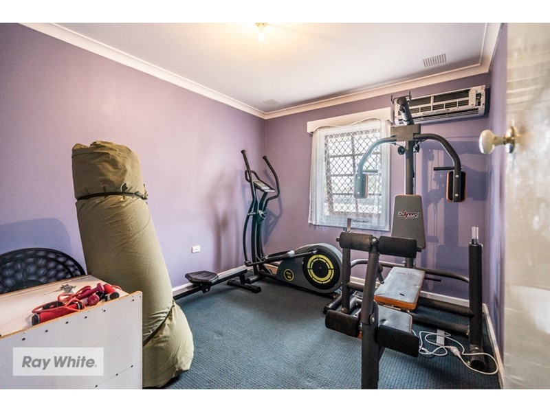 22 Mereworth Way, Girrawheen WA 6064