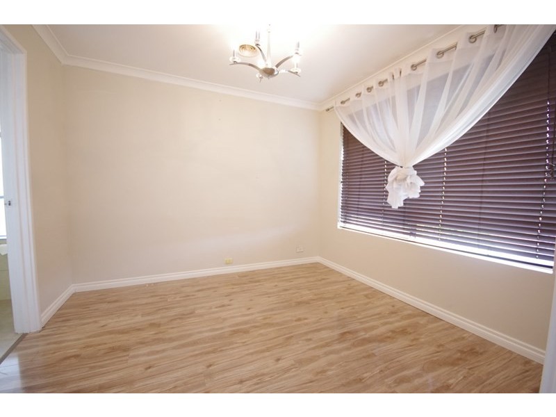 22 Desault Cove, Ballajura WA 6066