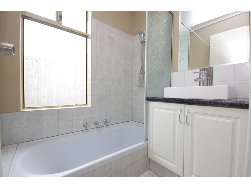 22 Desault Cove, Ballajura WA 6066