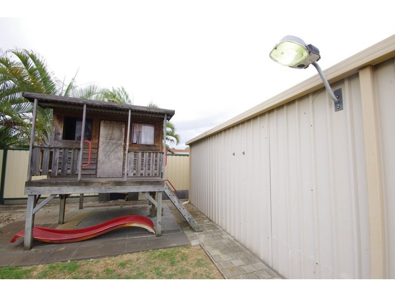 22 Desault Cove, Ballajura WA 6066