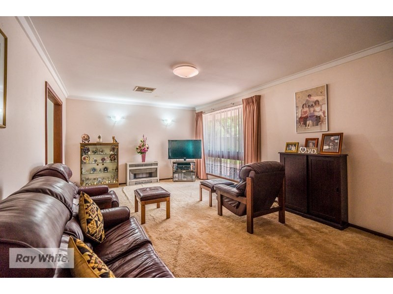 15 Gameson Way, Girrawheen WA 6064