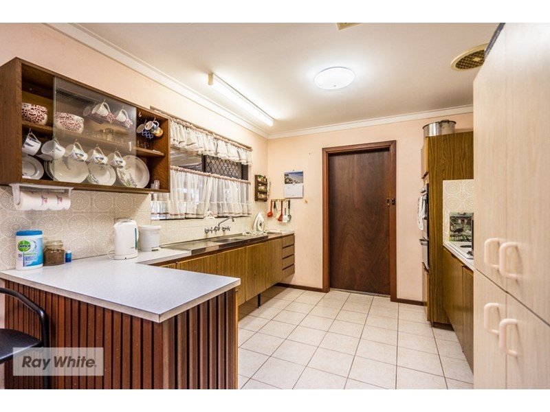 15 Gameson Way, Girrawheen WA 6064