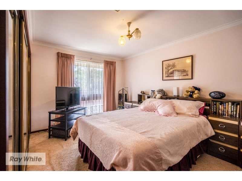 15 Gameson Way, Girrawheen WA 6064