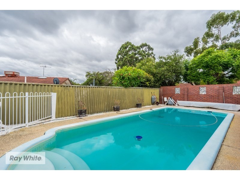 15 Gameson Way, Girrawheen WA 6064