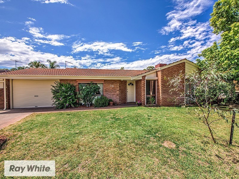 28 Brookland Crescent, Marangaroo WA 6064