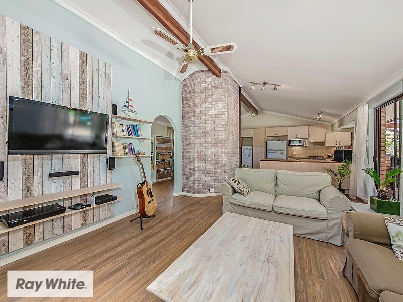 28 Brookland Crescent, Marangaroo WA 6064