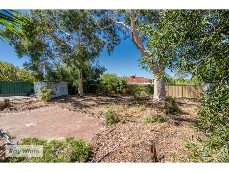 71 Casserley Avenue, Girrawheen WA 6064