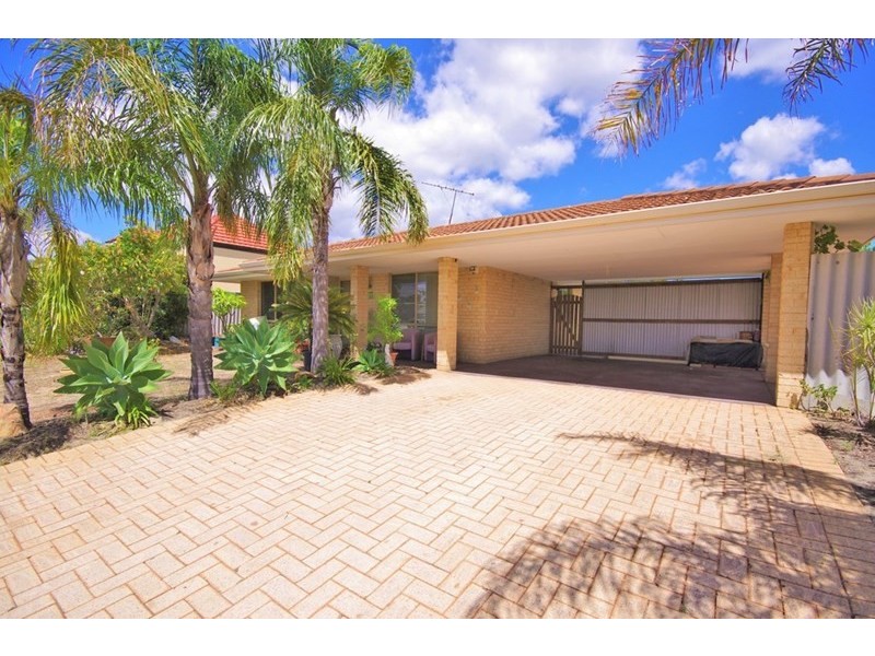 3 The Avenue, Alexander Heights WA 6064