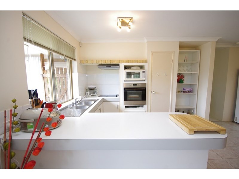 3 The Avenue, Alexander Heights WA 6064