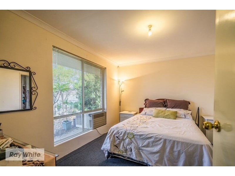 3 The Avenue, Alexander Heights WA 6064