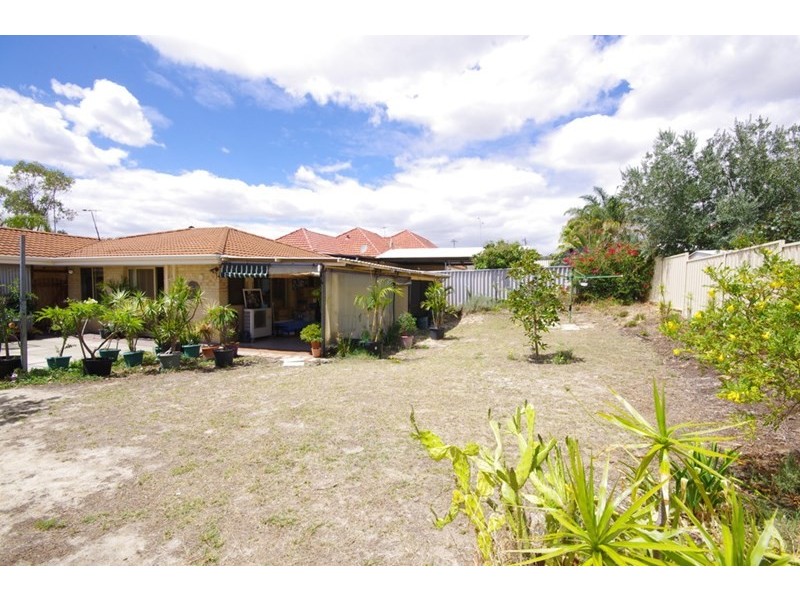 3 The Avenue, Alexander Heights WA 6064