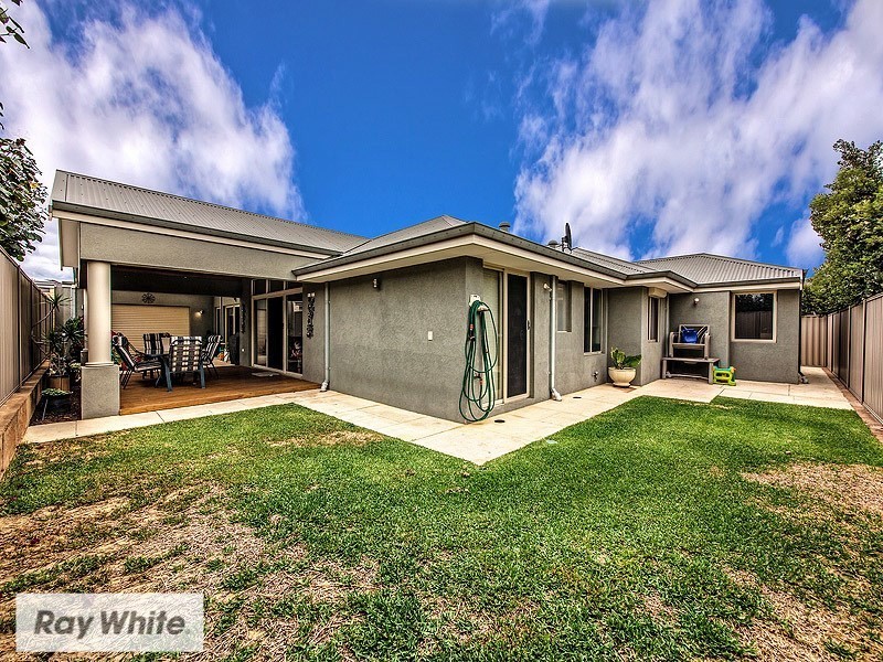 1 Glasson Way, Darch WA 6065