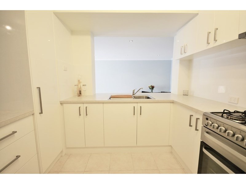 10 Oakleaf Circle, Mirrabooka WA 6061