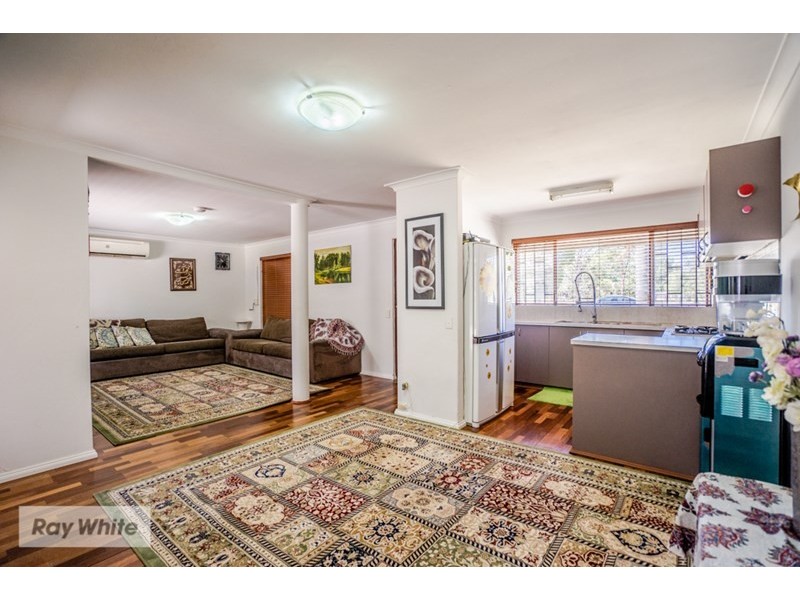 15 Pelham Way, Girrawheen WA 6064