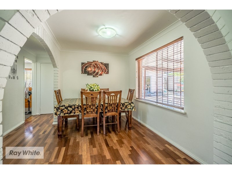 15 Pelham Way, Girrawheen WA 6064