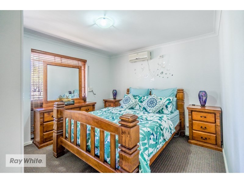 15 Pelham Way, Girrawheen WA 6064