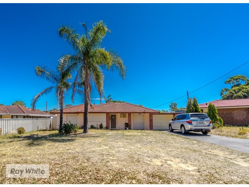15 Pelham Way, Girrawheen WA 6064
