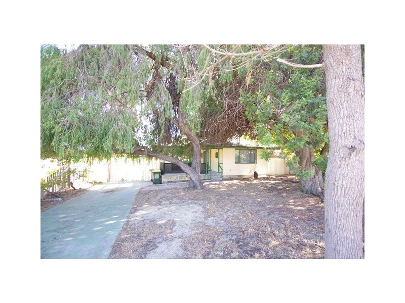 39 Burnham Way, Girrawheen WA 6064