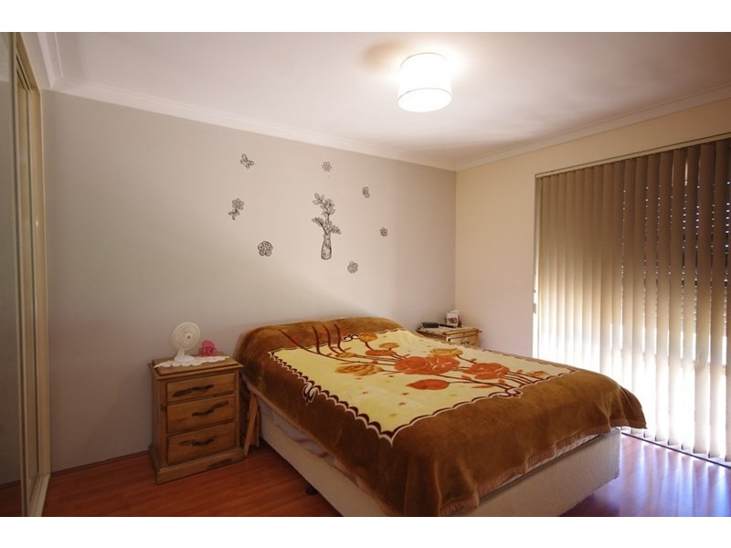 17 Farnesian Circle, Mirrabooka WA 6061