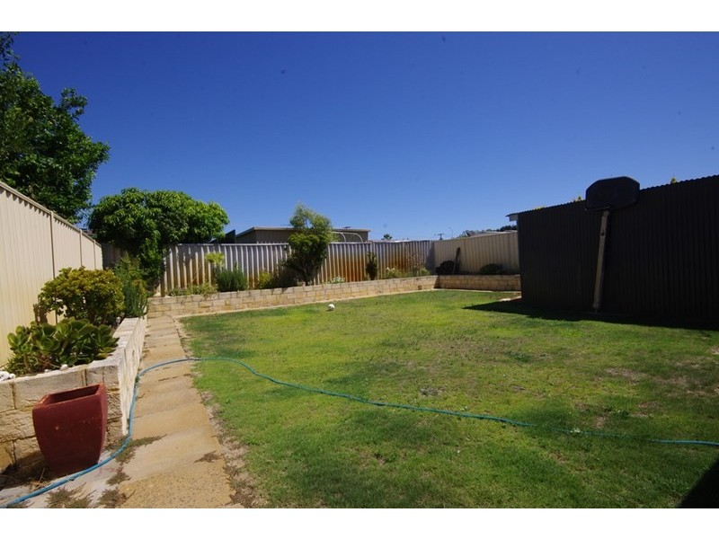 17 Farnesian Circle, Mirrabooka WA 6061