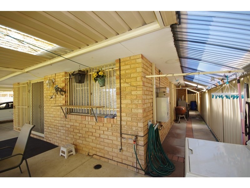 17 Farnesian Circle, Mirrabooka WA 6061