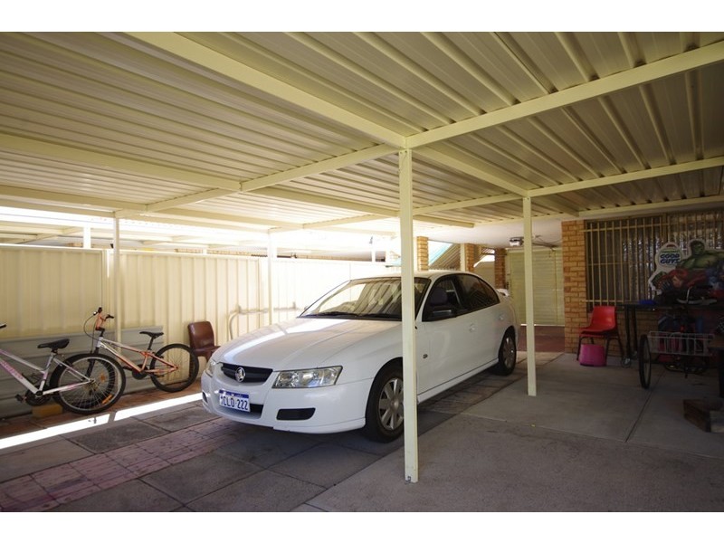 17 Farnesian Circle, Mirrabooka WA 6061