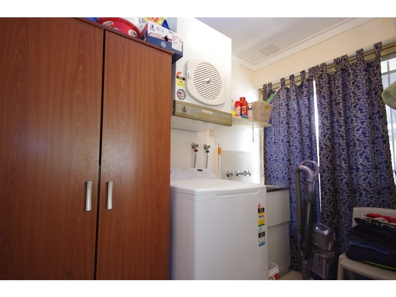 17 Farnesian Circle, Mirrabooka WA 6061