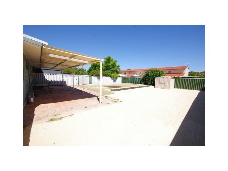 4A Connell Way, Girrawheen WA 6064