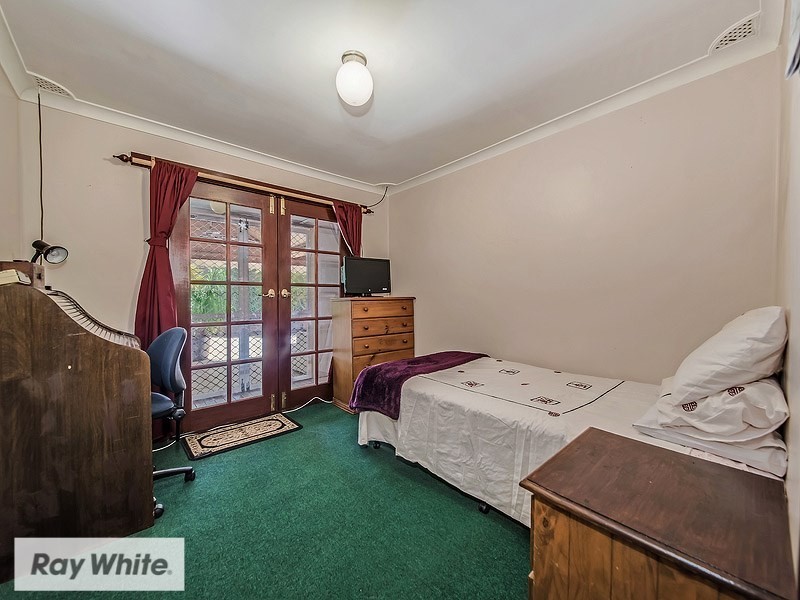 10 Henniker Way, Koondoola WA 6064