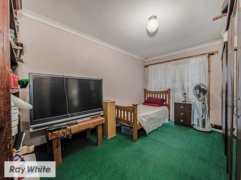 10 Henniker Way, Koondoola WA 6064