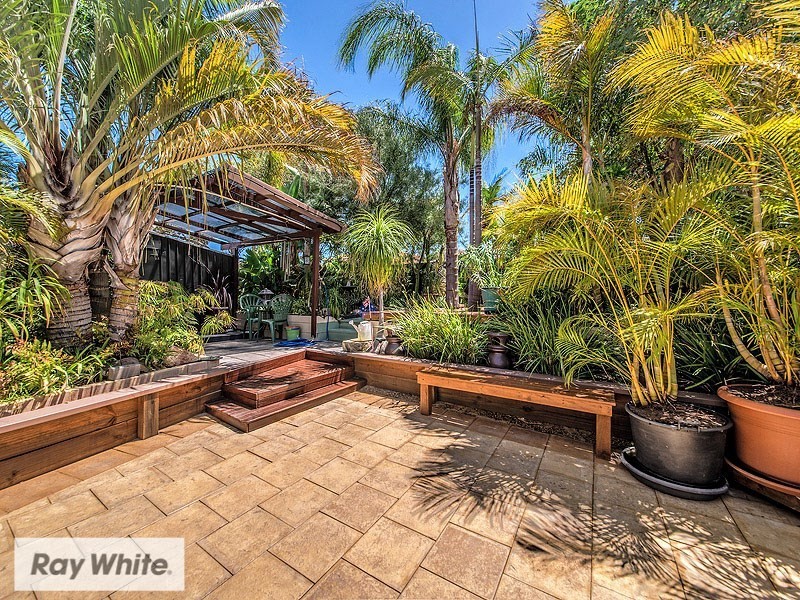 10 Henniker Way, Koondoola WA 6064