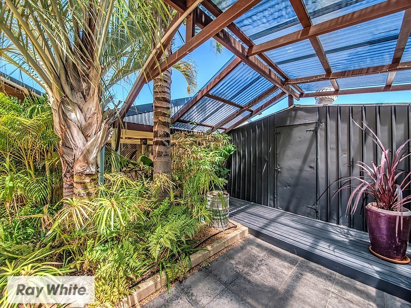 10 Henniker Way, Koondoola WA 6064