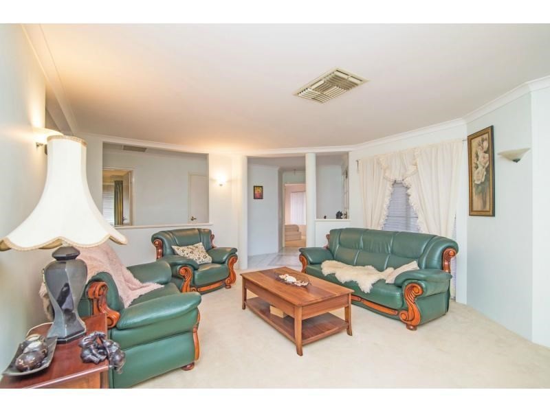 8 Asheville Parade, Landsdale WA 6065