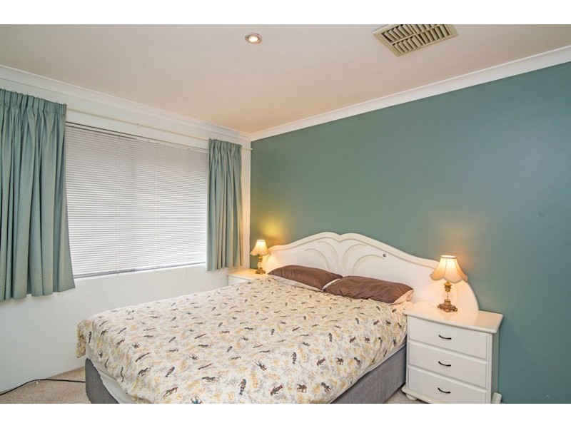 8 Asheville Parade, Landsdale WA 6065