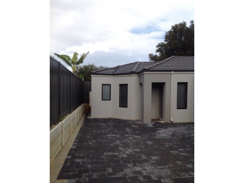 3/2 Quadea Way, Nollamara WA 6061