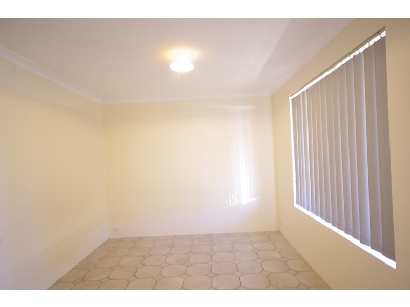 5 Lambourne Retreat, Mirrabooka WA 6061