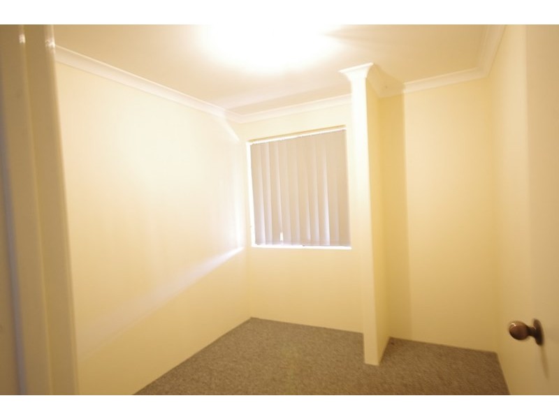 5 Lambourne Retreat, Mirrabooka WA 6061