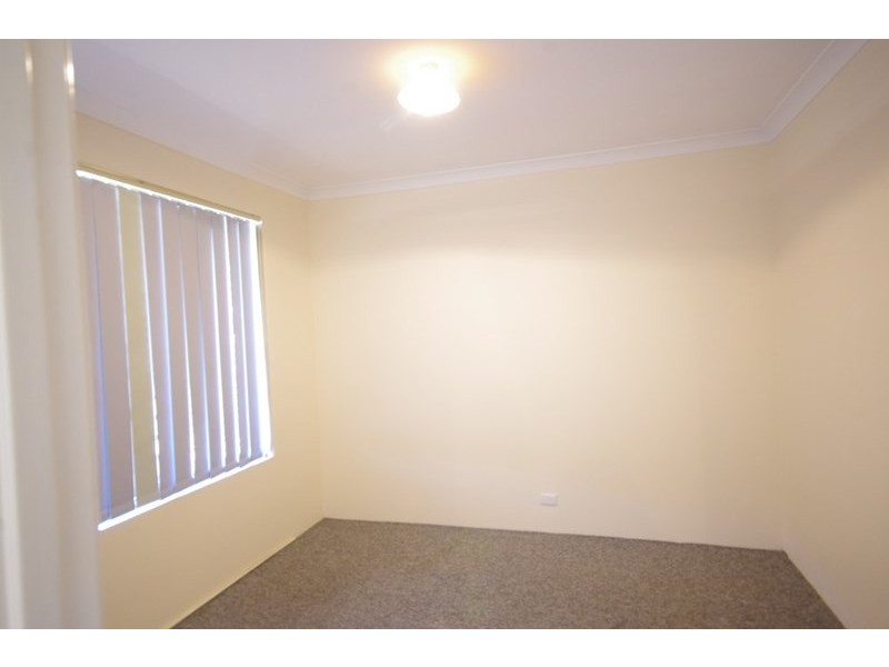 5 Lambourne Retreat, Mirrabooka WA 6061