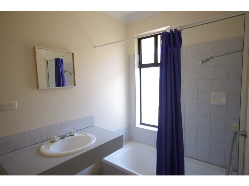 5 Lambourne Retreat, Mirrabooka WA 6061