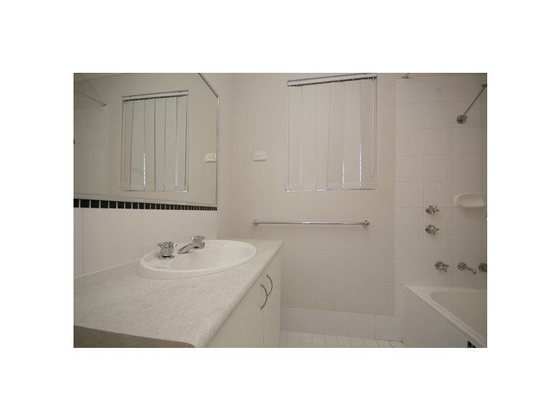 11/54 Esperanto Way, Westminster WA 6061