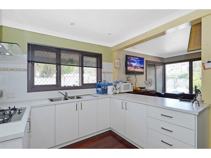 24 Rochford Way, Girrawheen WA 6064